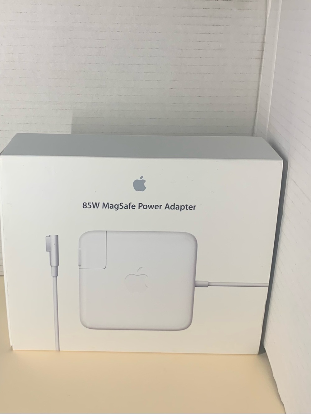 Apple 85W MagSafe Power Adapter